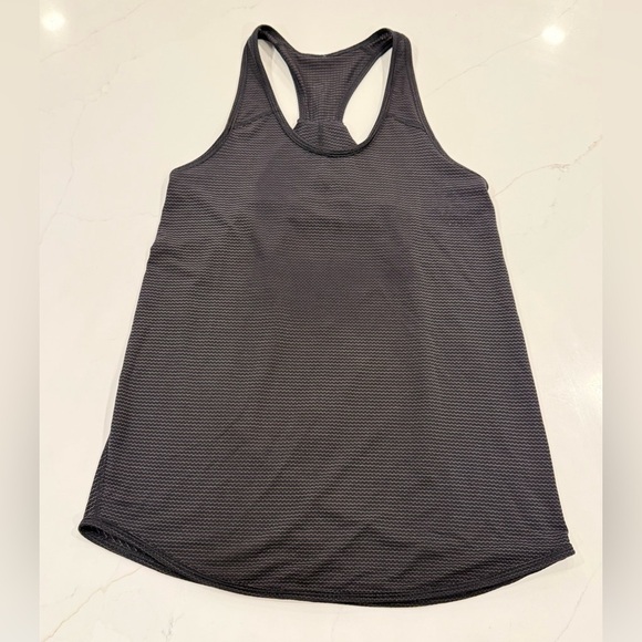 Lululemon Essential Tank Black thin stripes - Picture 4 of 8